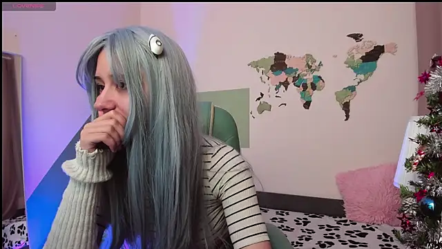 Snapshot of meomeee chatting on 12-14-25, 04:45 meomeee online show from 12-14-25, 04:45