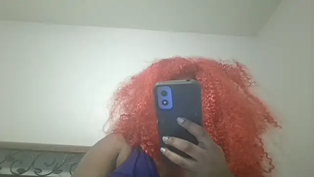 Snapshot of techprincessxx chatting on 09-18-25, 10:23 techprincessxx online show from 09-18-25, 10:23