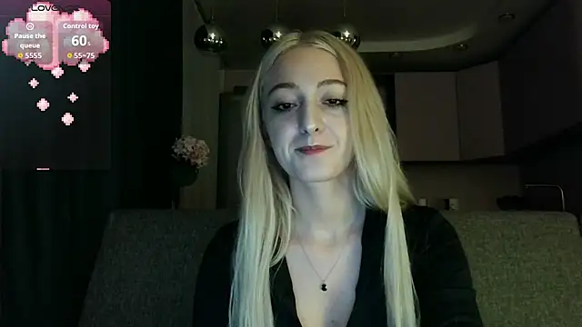 white liillyy online show from 09-20-25, 12:00