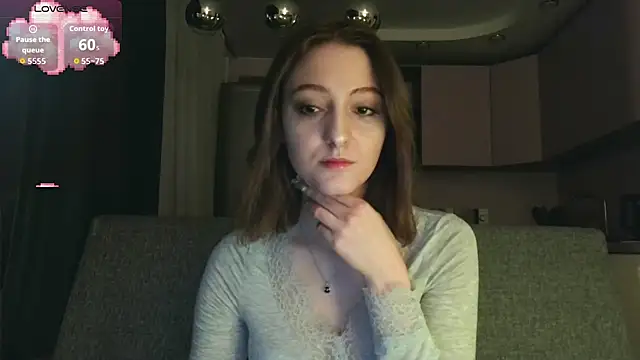 white liillyy online show from 10-23-25, 05:01