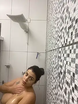 Snapshot of Babebommer chatting on 09-15-25, 12:10 Babebommer online show from 09-15-25, 12:10