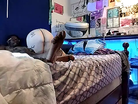 Snapshot of SnowBunny1224 chatting on 09-26-25, 09:46 SnowBunny1224 online show from 09-26-25, 09:46