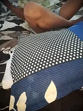 Sexey-Puja online show from 09-27-25, 05:12