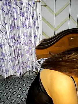 Snapshot of Anushka14321 chatting on 11-11-25, 02:50 Anushka14321 online show from 11-11-25, 02:50