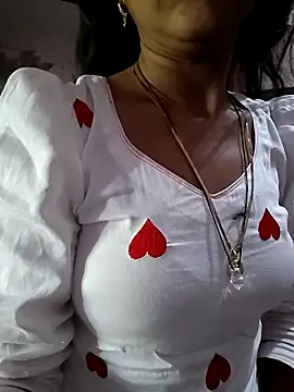 Snapshot of Paakhi-Singh chatting on 11-07-25, 05:51 Paakhi-Singh online show from 11-07-25, 05:51