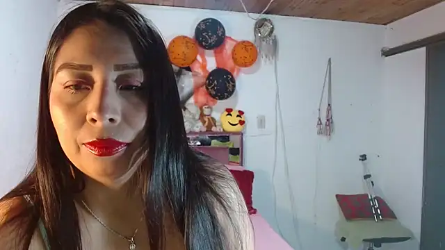 Snapshot of Mariajose202 chatting on 10-24-25, 11:50 Mariajose202 online show from 10-24-25, 11:50