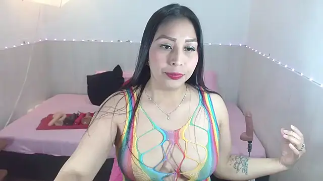 Snapshot of Mariajose202 chatting on 05-05-26, 02:08 Mariajose202 online show from 05-05-26, 02:08