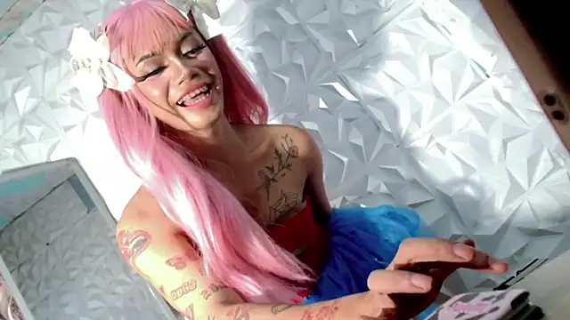 Snapshot of hugecockbabe chatting on 10-05-25, 12:36 hugecockbabe online show from 10-05-25, 12:36