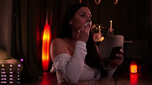 MaryHols online show from 10-26-25, 04:24