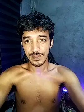 Snapshot of RowyCam chatting on 11-21-25, 11:53 RowyCam online show from 11-21-25, 11:53