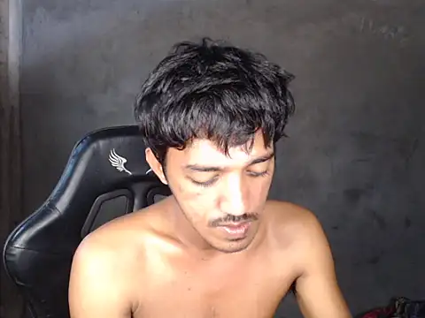 Snapshot of RowyCam chatting on 11-26-25, 06:47 RowyCam online show from 11-26-25, 06:47