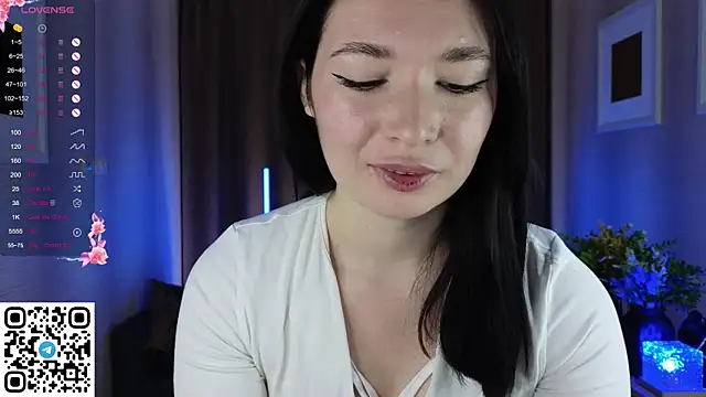 cute club online show from 09-17-25, 05:14