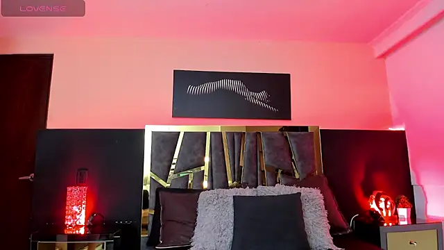 ScarletTorres online show from 10-01-25, 06:14