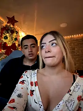 Snapshot of Melissa_coll chatting on 12-03-25, 05:04 Melissa coll online show from 12-03-25, 05:04