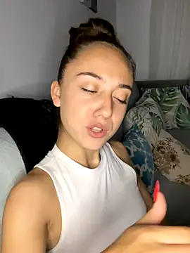 CristinaSww online show from 10-18-25, 08:20