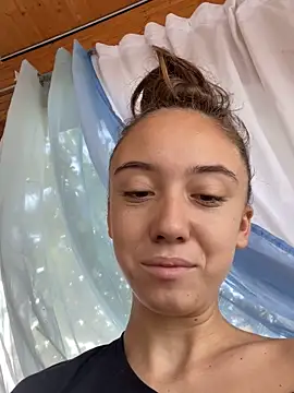 CristinaSww online show from 10-19-25, 11:55