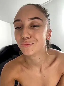 CristinaSww online show from 10-24-25, 01:07