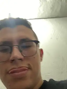 Kurtxxx22 online show from 06-11-26, 06:00