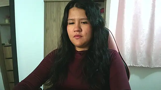 Snapshot of Oliviawatson1 chatting on 11-10-25, 12:59 Oliviawatson1 online show from 11-10-25, 12:59