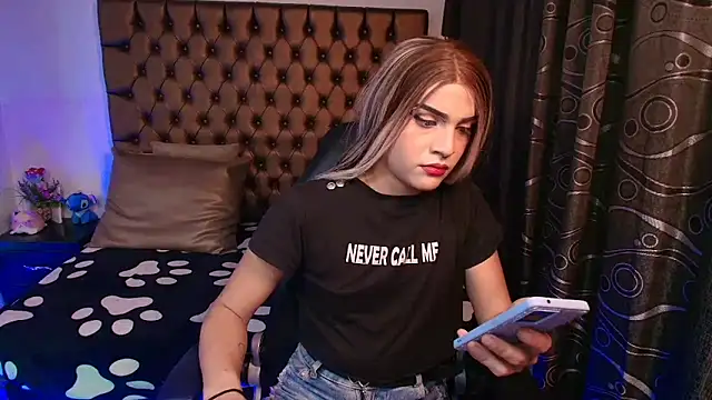 lailahdark online show from 04-27-26, 08:40