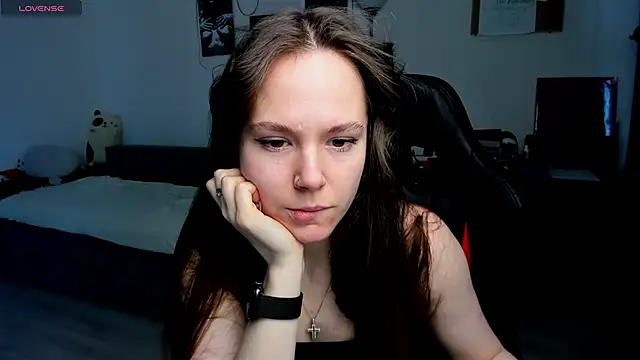 Snapshot of cute_little_ass chatting on 03-10-26, 04:06 cute little ass online show from 03-10-26, 04:06