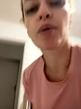 Snapshot of Alerquinasc chatting on 10-02-25, 07:37 Alerquinasc online show from 10-02-25, 07:37