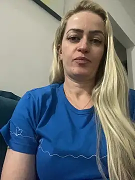 Snapshot of Alerquinasc chatting on 10-03-25, 11:24 Alerquinasc online show from 10-03-25, 11:24