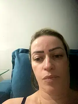 Snapshot of Alerquinasc chatting on 11-07-25, 02:55 Alerquinasc online show from 11-07-25, 02:55