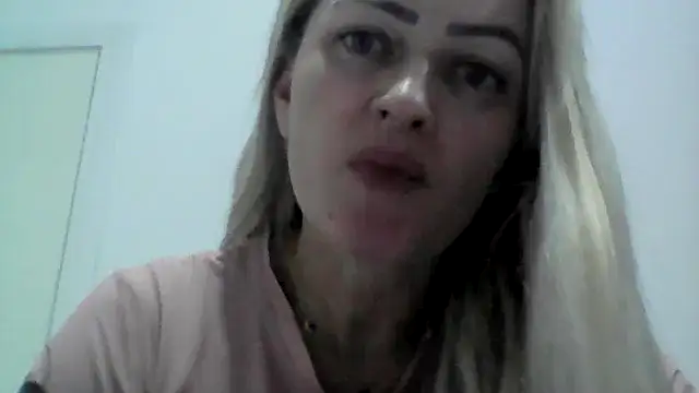 Snapshot of Alerquinasc chatting on 11-11-25, 03:28 Alerquinasc online show from 11-11-25, 03:28