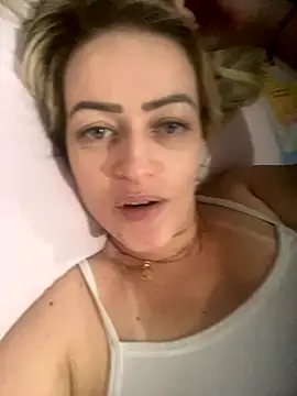 Snapshot of Alerquinasc chatting on 11-28-25, 10:01 Alerquinasc online show from 11-28-25, 10:01