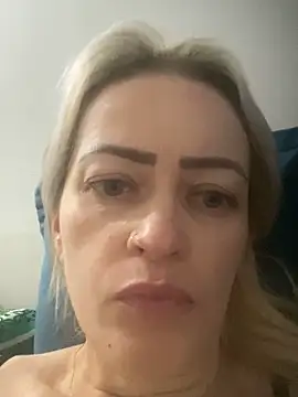 Snapshot of Alerquinasc chatting on 11-30-25, 09:19 Alerquinasc online show from 11-30-25, 09:19