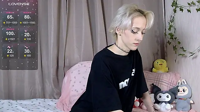 Snapshot of NextVibe_ chatting on 11-24-25, 05:12 NextVibe online show from 11-24-25, 05:12