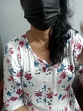 Snapshot of ammala_honey chatting on 10-12-25, 05:23 ammala honey online show from 10-12-25, 05:23