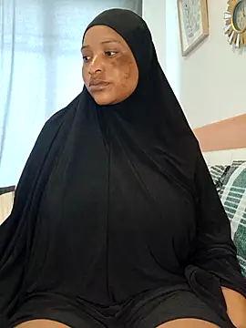 Sweetbxxx24 online show from 04-27-26, 06:55