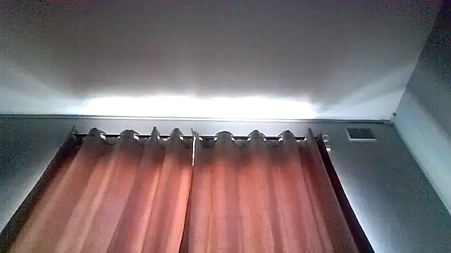 Snapshot of RUBY-ROSE-SWINGS chatting on 11-28-25, 11:24 RUBY-ROSE-SWINGS online show from 11-28-25, 11:24