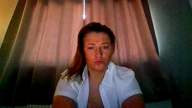 Snapshot of RUBY-ROSE-SWINGS chatting on 12-02-25, 08:19 RUBY-ROSE-SWINGS online show from 12-02-25, 08:19