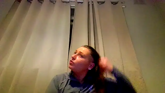 Snapshot of RUBY-ROSE-SWINGS chatting on 12-03-25, 05:59 RUBY-ROSE-SWINGS online show from 12-03-25, 05:59