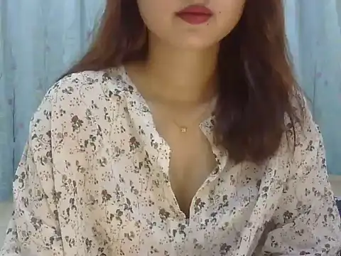 Snapshot of Maaaya_Pari chatting on 10-22-25, 04:40 Maaaya Pari online show from 10-22-25, 04:40