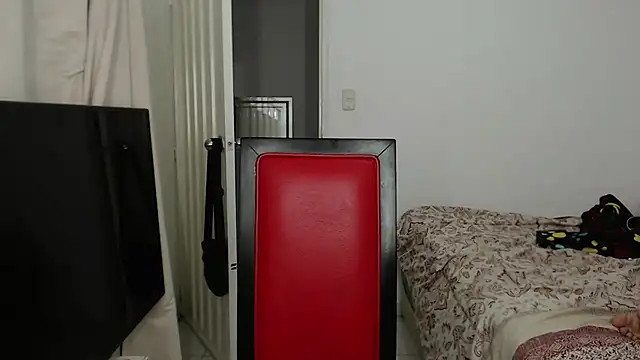 Snapshot of Alex_mojica chatting on 09-17-25, 06:04 Alex mojica online show from 09-17-25, 06:04