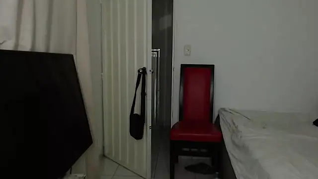 Snapshot of Alex_mojica chatting on 09-18-25, 06:26 Alex mojica online show from 09-18-25, 06:26