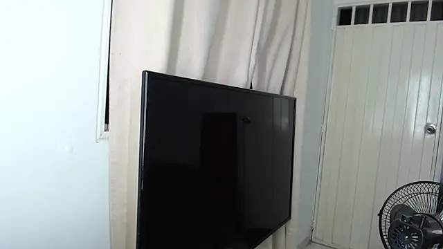 Snapshot of Alex_mojica chatting on 10-04-25, 05:49 Alex mojica online show from 10-04-25, 05:49