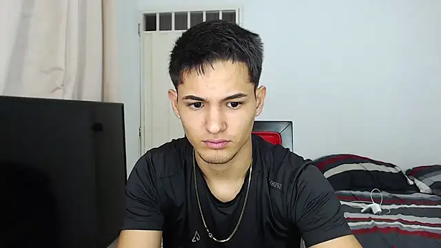 Snapshot of Alex_mojica chatting on 11-25-25, 02:06 Alex mojica online show from 11-25-25, 02:06