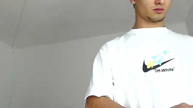 Alex mojica online show from 12-23-25, 06:11