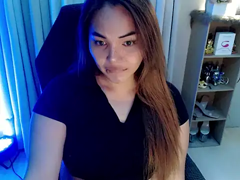 Snapshot of HolLyFaaCKer chatting on 10-02-25, 04:36 HolLyFaaCKer online show from 10-02-25, 04:36