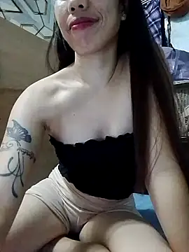 Deliciousgirl14 online show from 12-15-25, 01:59