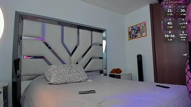 Snapshot of Michelle_Ferrerr chatting on 01-19-26, 12:09 Michelle Ferrerr online show from 01-19-26, 12:09