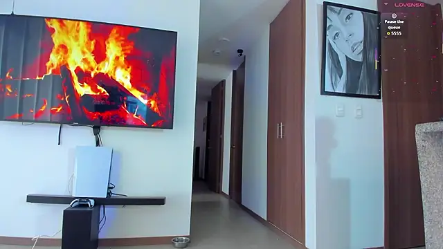 Snapshot of Michelle_Ferrerr chatting on 02-20-26, 09:59 Michelle Ferrerr online show from 02-20-26, 09:59