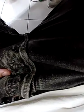 Snapshot of cherlebrow chatting on 01-15-26, 06:11 cherlebrow online show from 01-15-26, 06:11