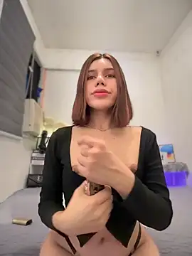 naughtyandreaxx online show from 04-07-26, 07:03