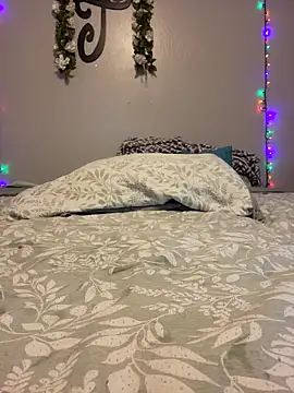 Snapshot of matty244 chatting on 10-27-25, 04:22 matty244 online show from 10-27-25, 04:22